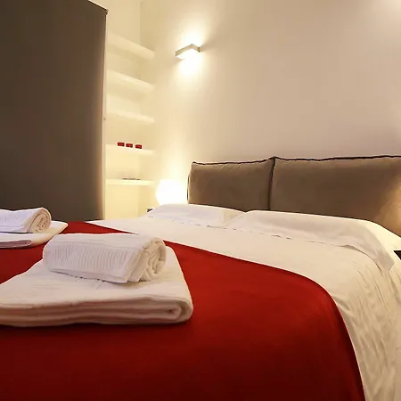 Apartment And House Bianca Di Savoia Milan